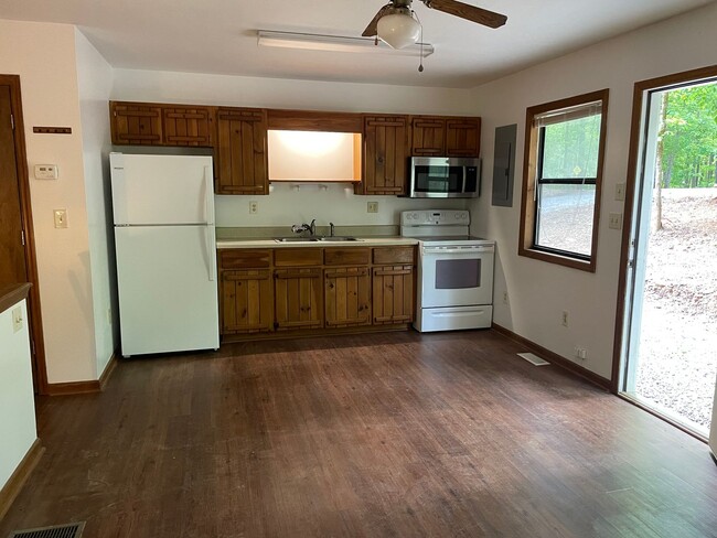 Building Photo - Puma Duplex