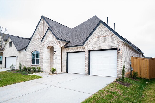 Building Photo - 5822 Westwood Shr Dr