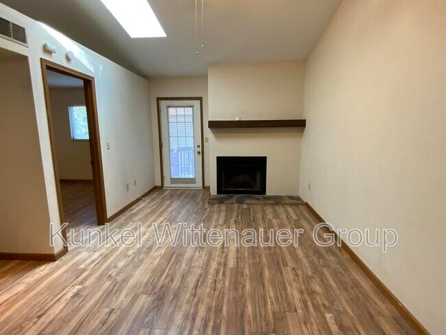Building Photo - 47 Pepperwood Ct