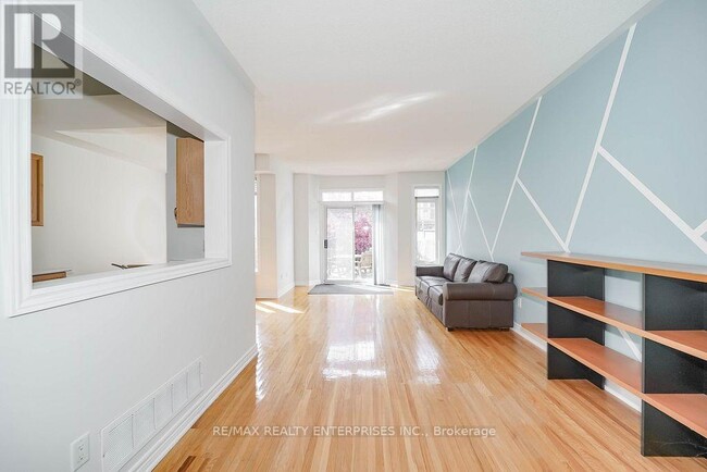 Building Photo - 77 Angelica Ave