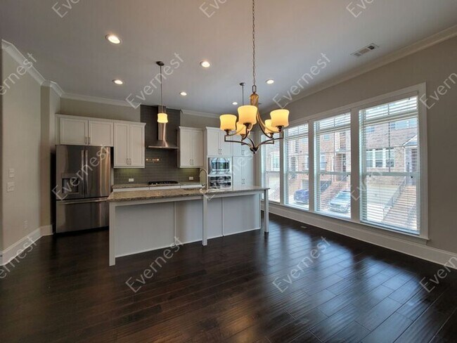 Foto del edificio - 2140 Coventry Dr