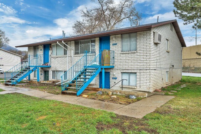 Foto del edificio - 817 W Heather Ln