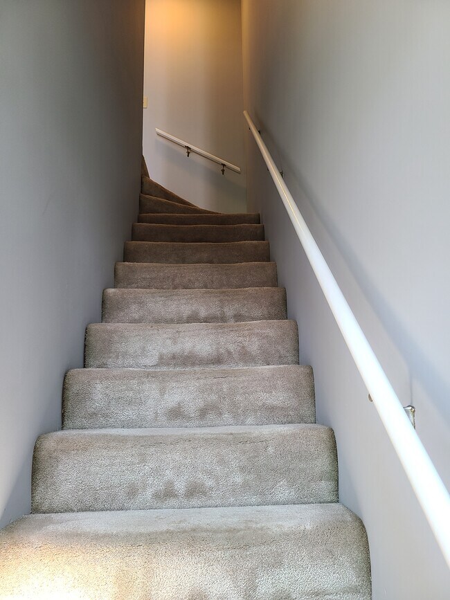 514 N 2nd St Unit B, Bardstown, KY 40004 Condo for Rent in Bardstown