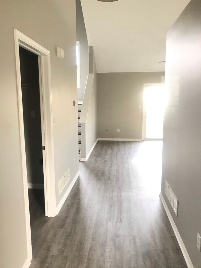 10208 Hornbeam Blvd, Louisville, KY 40228 House Rental in Louisville, KY