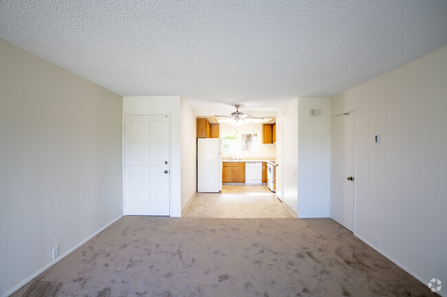 2 BR, 2 BA - 860 SF - La Cuesta Apartments