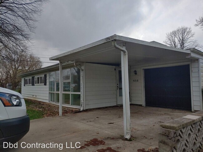 Building Photo - 3 br, 1 bath House - 5818 Rosalia Dr