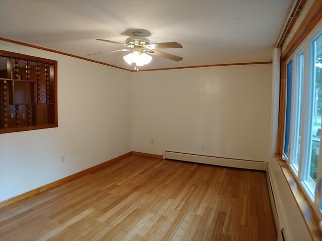 Building Photo - 45 Kinglet Dr