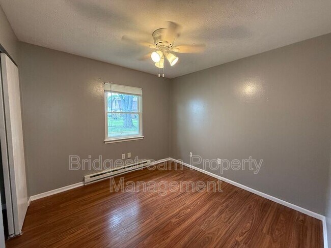 Building Photo - 2821 Haig Ave