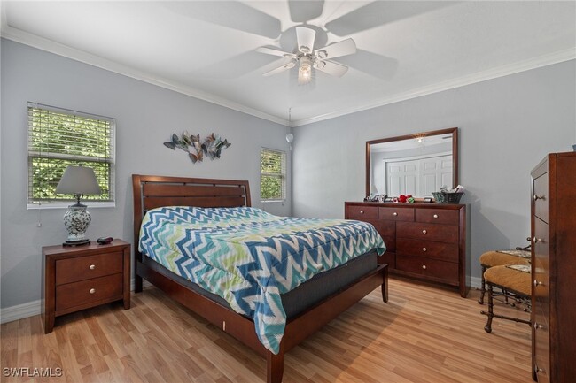 Foto del edificio - 5730 Cedar Tree Ln