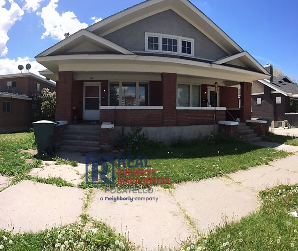 Primary Photo - 2 bedroom 1 bath - Main house - Pet Friendly
