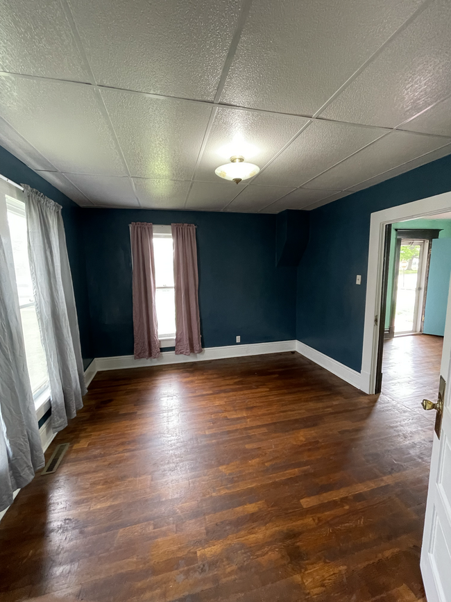 Building Photo - Cute 3BR Wellington bungalow