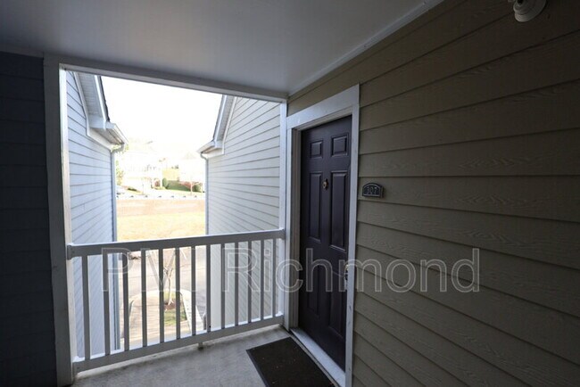 Building Photo - 704 Bristol Village Dr