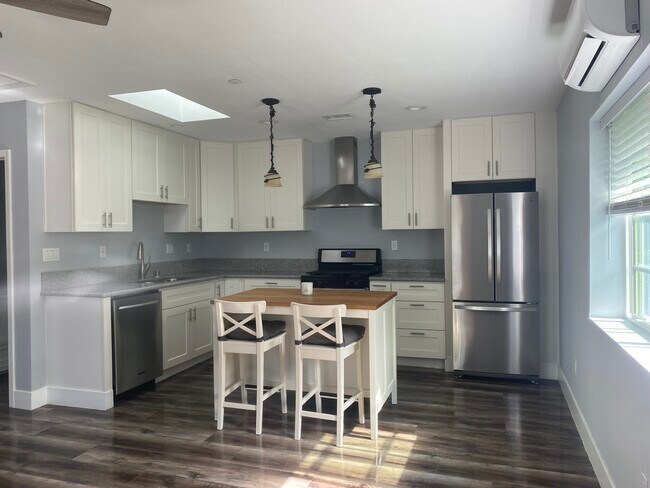 Foto del edificio - 10390 Don Pico Rd