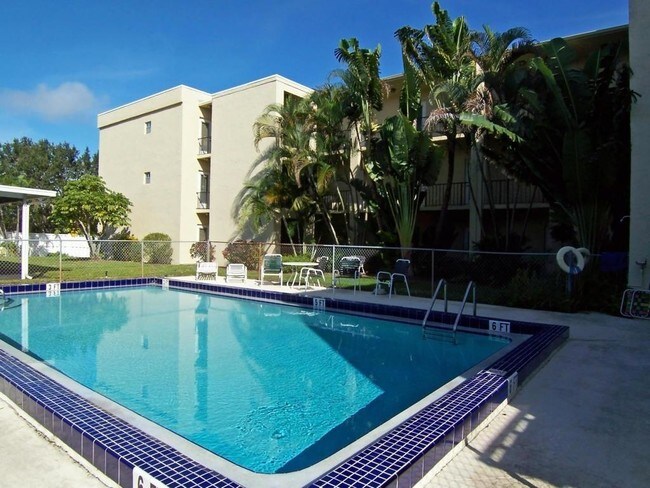 Foto del edificio - 1950 NE Indian River Dr