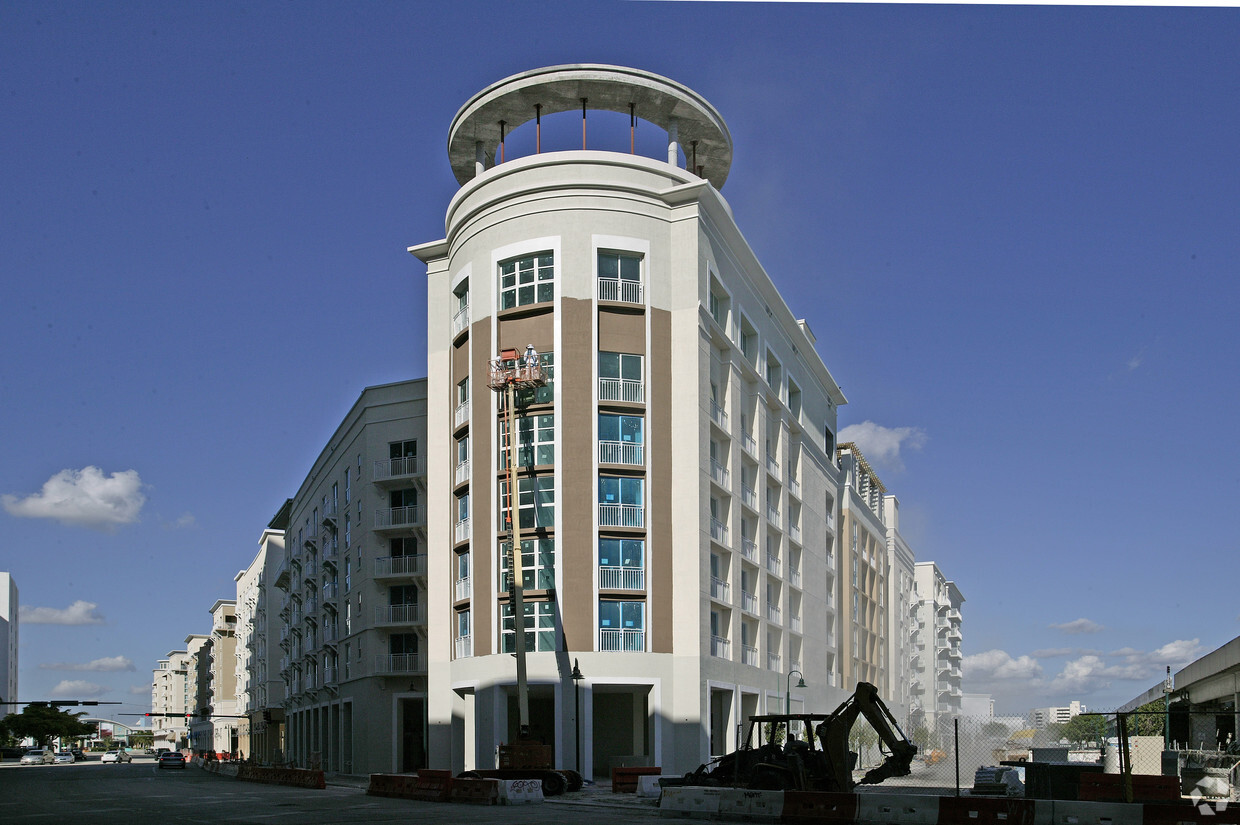 Primary Photo - Downtown Dadeland