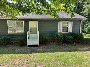 Building Photo - 3033A Kelsey Creek Rd