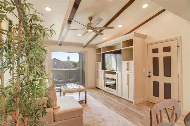 Foto del edificio - 555 E Silverado Ranch Blvd