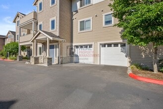 Building Photo - 13207 97th Ave E