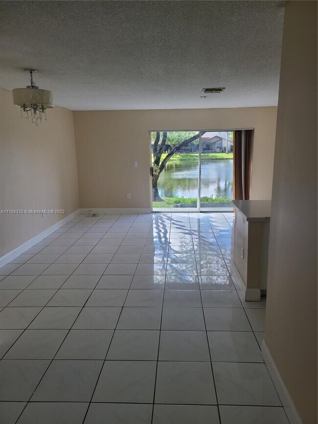 Foto del edificio - 412 NW 108th Terrace