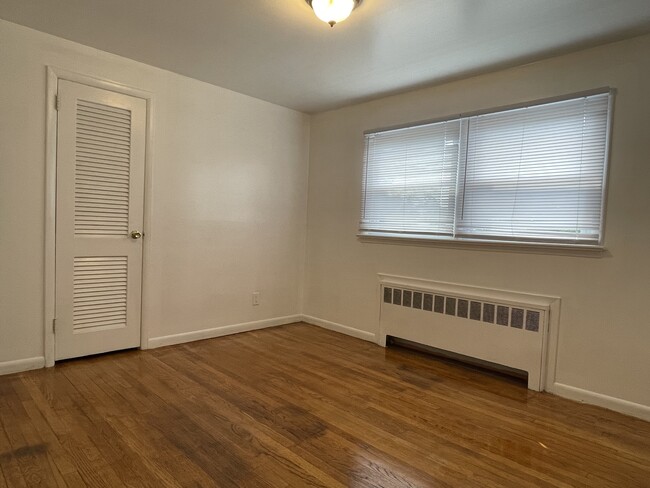 Bedroom 2 - 126 Union Ave