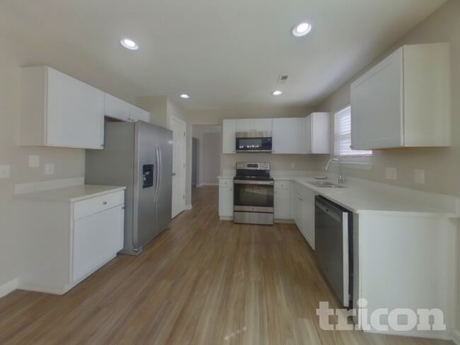 Building Photo - 5154 Avening Ct