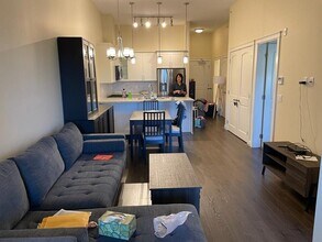 Building Photo - 20376 86 Av