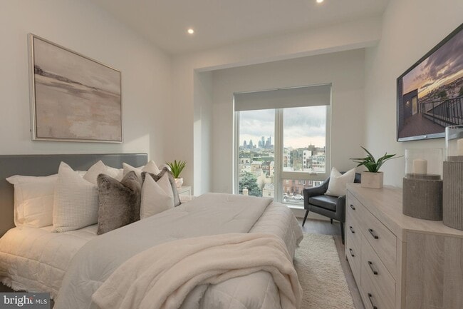 Building Photo - 1421-23-1423 E Columbia Ave