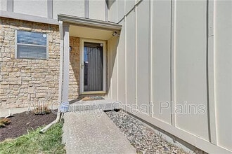 Building Photo - 13330 Walnut St