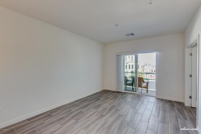 Foto del edificio - 2511 W Queen Creek Rd