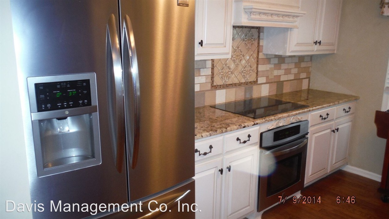 3 br, 2.5 bath House 7680 The Points Place House Rental in Gloucester Point, VA