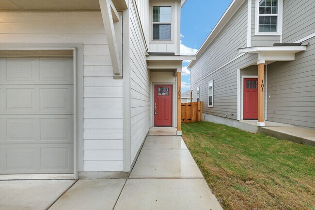 Foto del edificio - 7621 Briarwood Pass