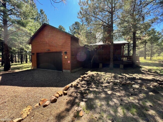 Building Photo - 3 br, 2 bath House - 930 Rainbow Mine Road