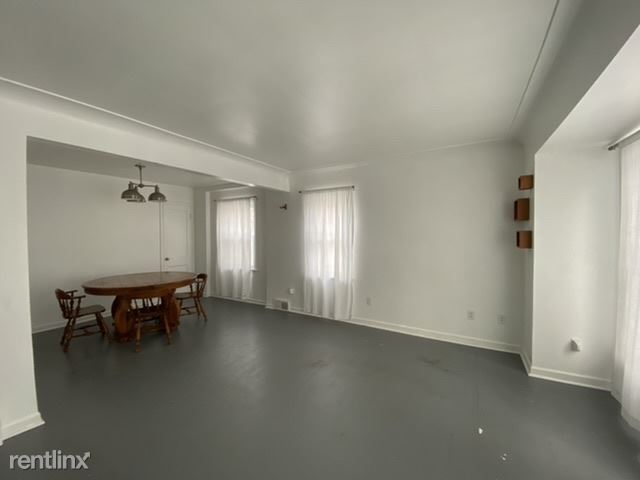 Building Photo - 3 br, 1 bath House - 1024 S Wisner St