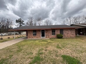 Building Photo - 332 Elmwood St