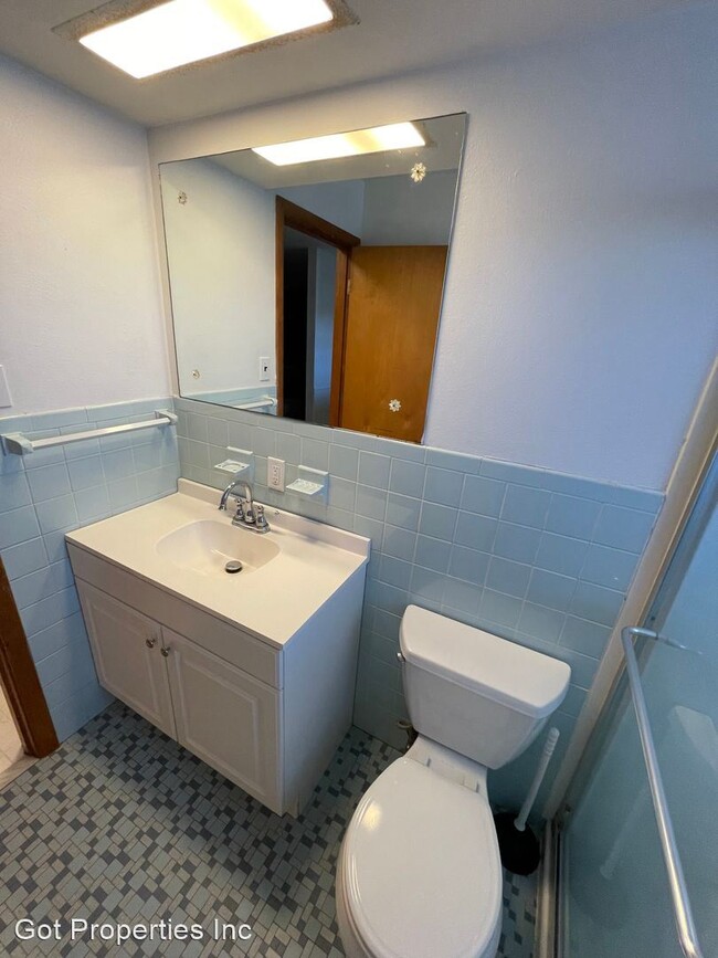 Building Photo - 2 br, 1.5 bath House - 18543 Melrose Rd