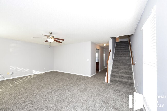 Building Photo - 221 Hester Woods Dr