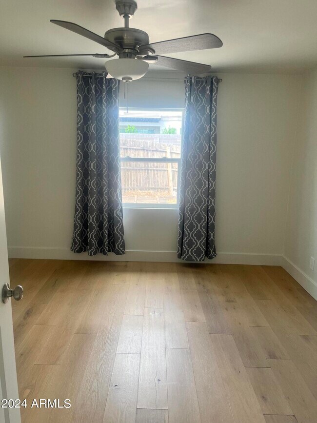 Foto del edificio - 3032 N 34th St