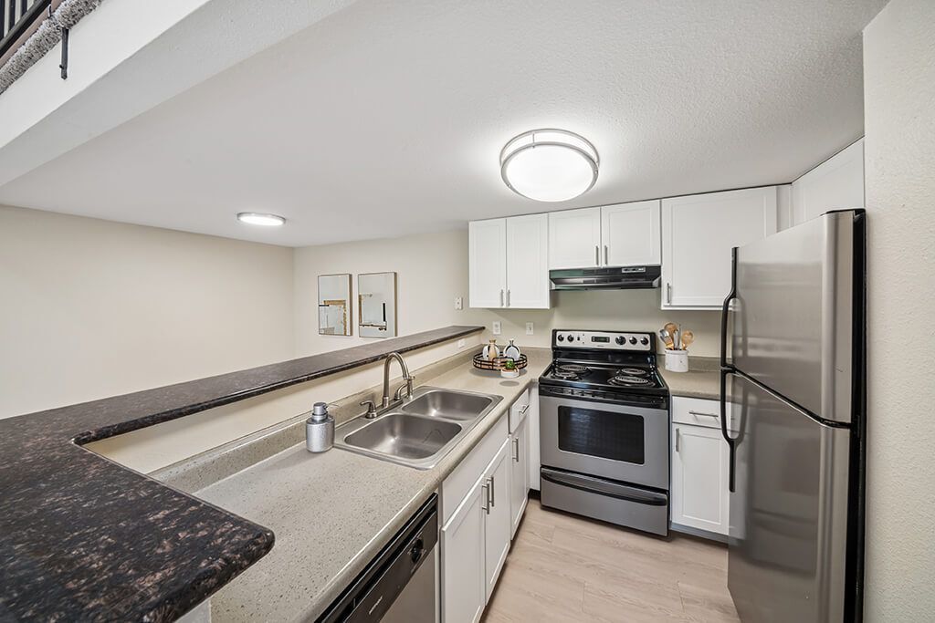 Primary Photo - Sky Rock Apartments