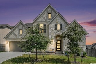 Building Photo - 9003 Raven Pointe