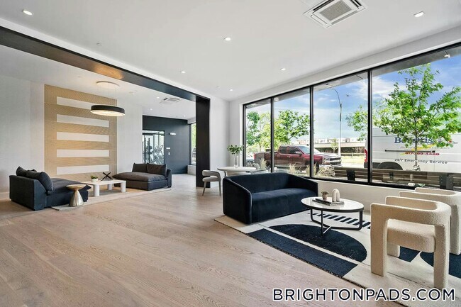 Foto del edificio - 50 Leo M Birmingham Pkwy