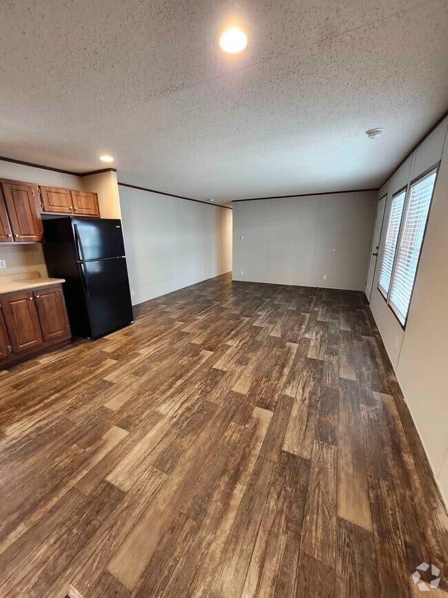 Building Photo - 2803 Viewfield Ln