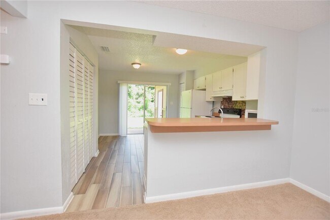 Building Photo - 766 Zella Ln