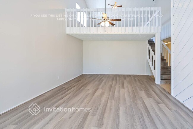 Foto del edificio - 25810 Old Carriage Ln