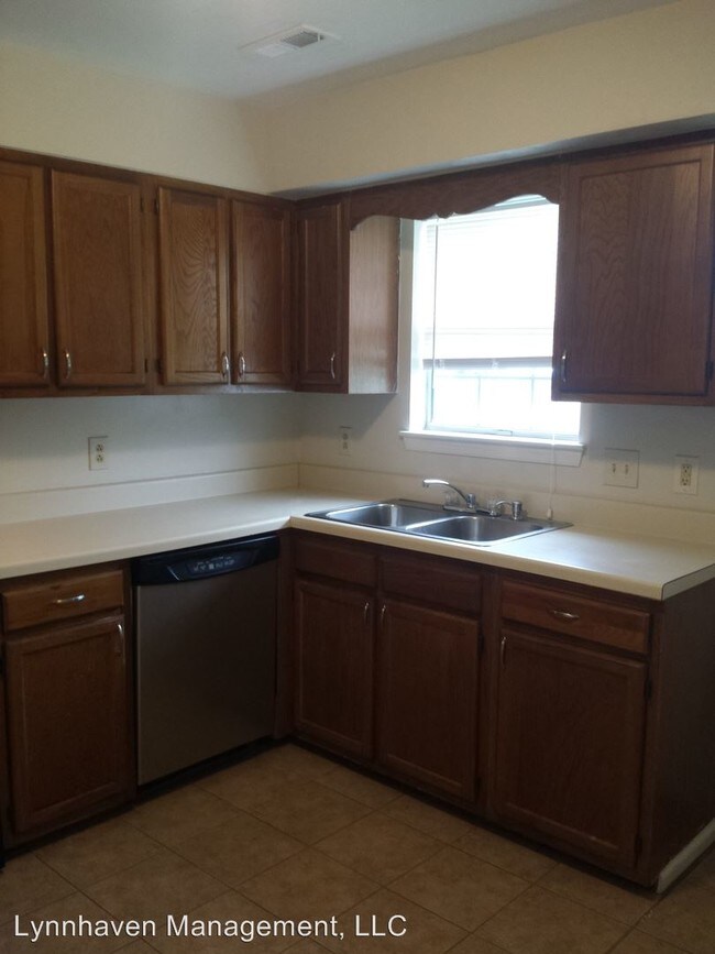 Foto del edificio - 5607-5607 Parish Ln