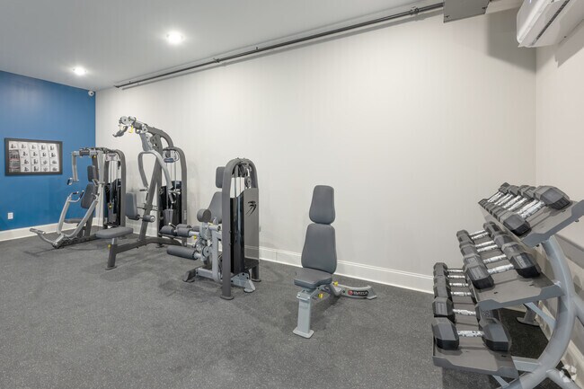 Gimnasio - Huntington Exchange Providence