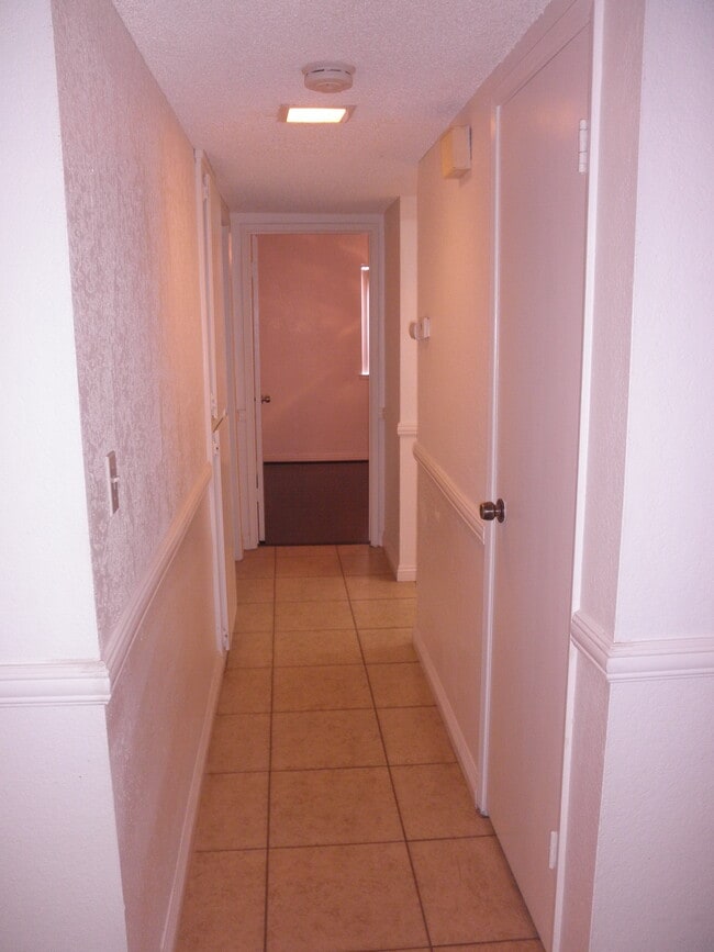 Building Photo - 1250 S Brookhurst St