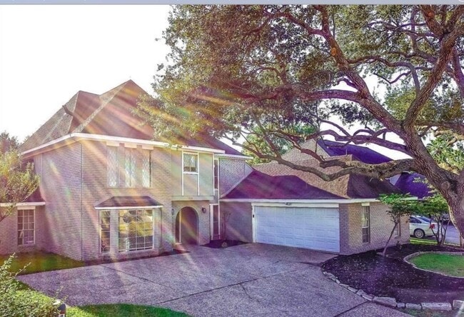 Building Photo - 538 Longview Dr