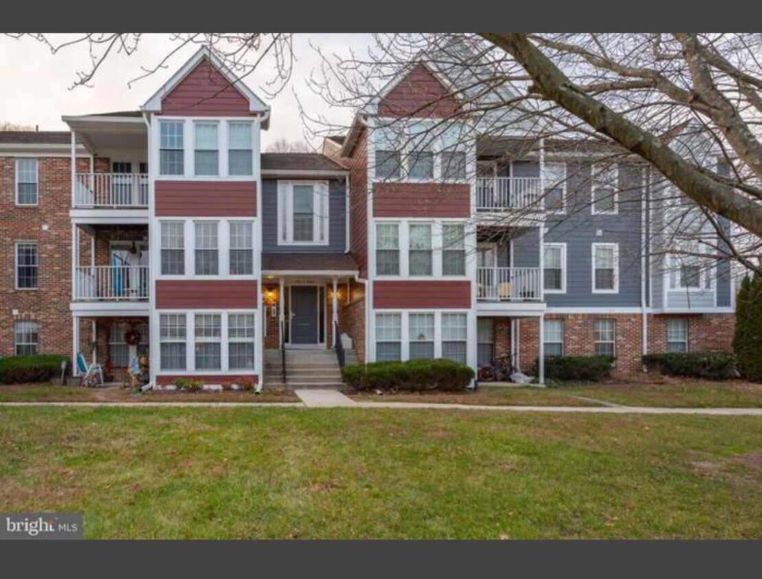 805 Deering Rd Unit 7c, Pasadena, MD 21122 Condo for Rent in Pasadena