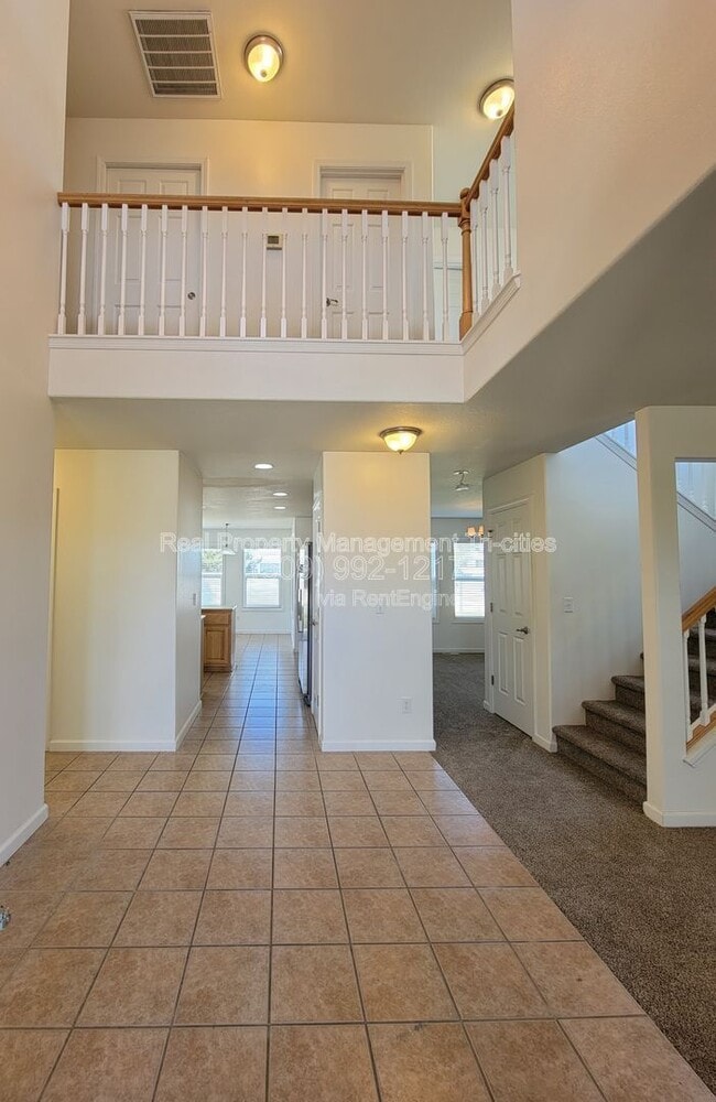 Foto del edificio - 4003 Segovia Dr