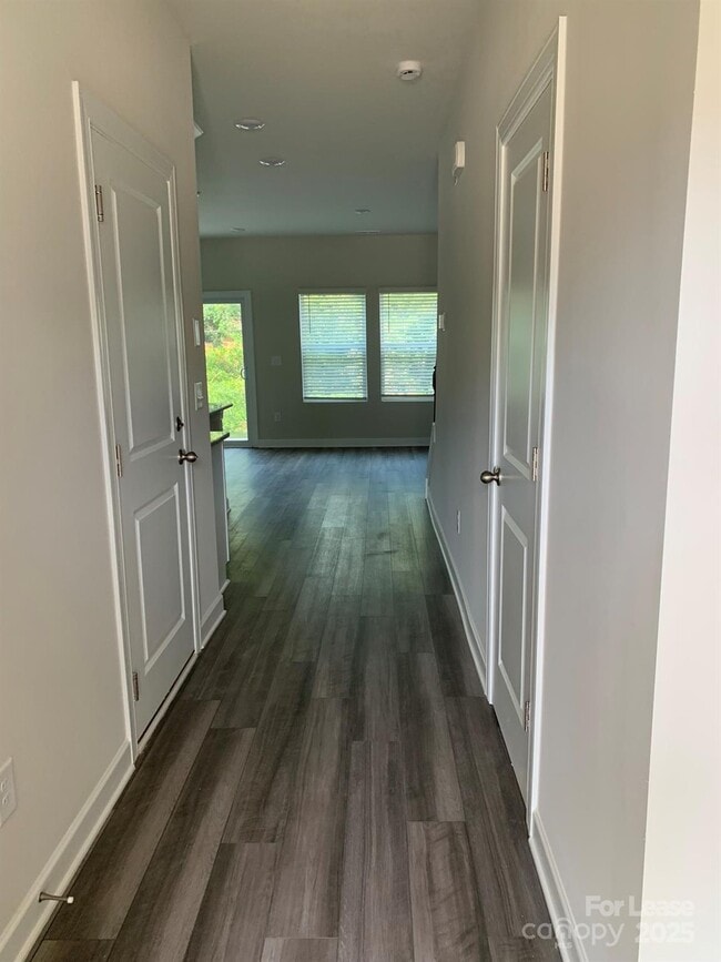 Building Photo - 2316 Belterra Dr
